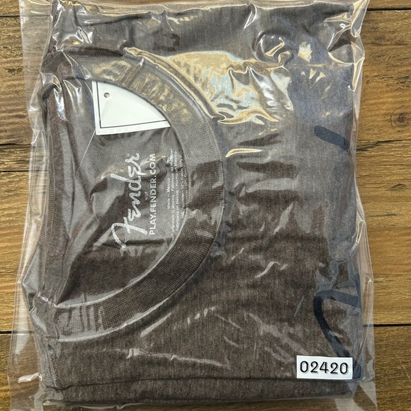 FENDER Brown Sunset Spirit of Rock n Roll Surfboard T-Shirt large Unisex NWT - Picture 9 of 9